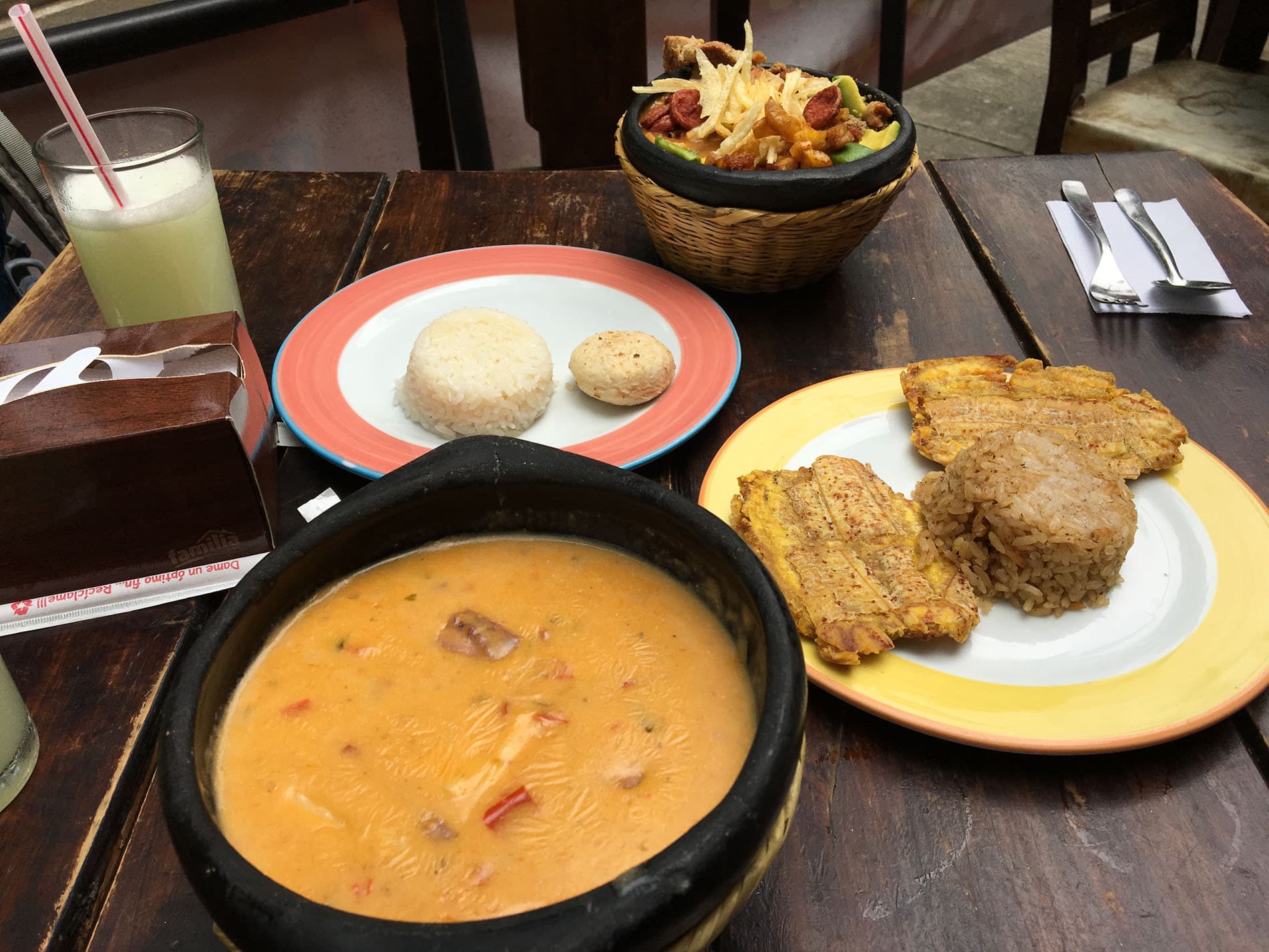 Bandeja Paisa dish