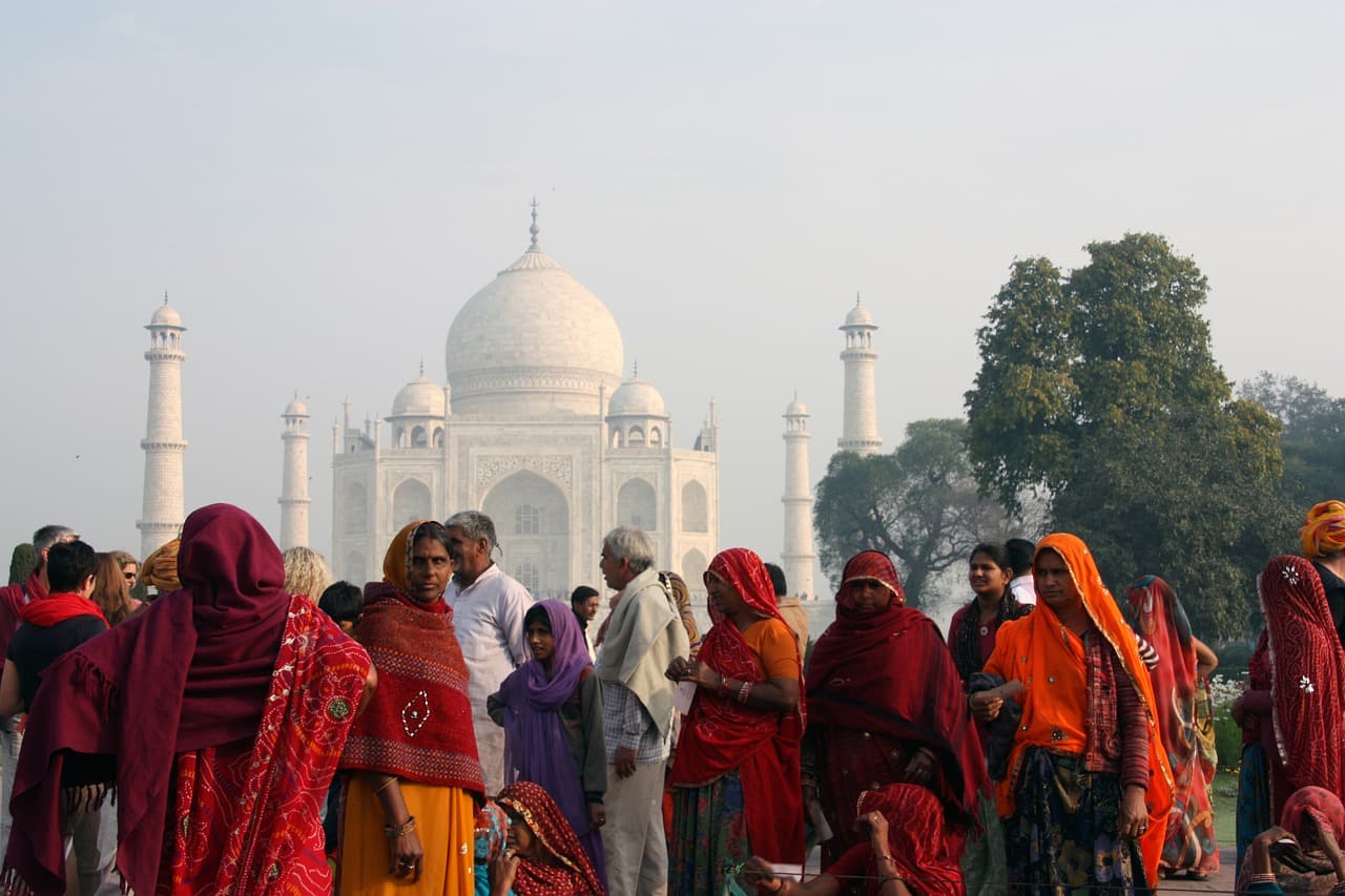 Crowds at Taj Mahal in India