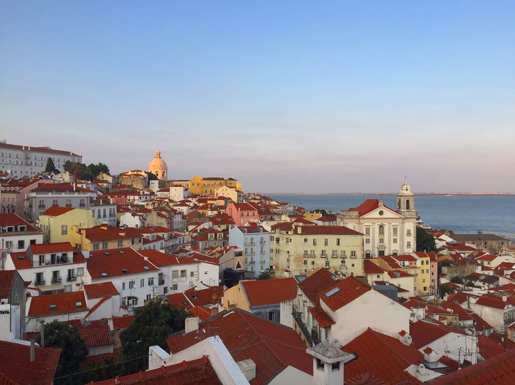 Miradouro de Santa Luzia in Lisbon