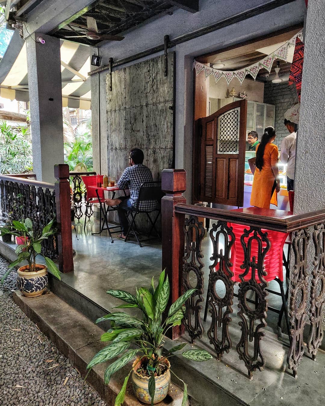 Café 792 in Dadar East, Mumbai
