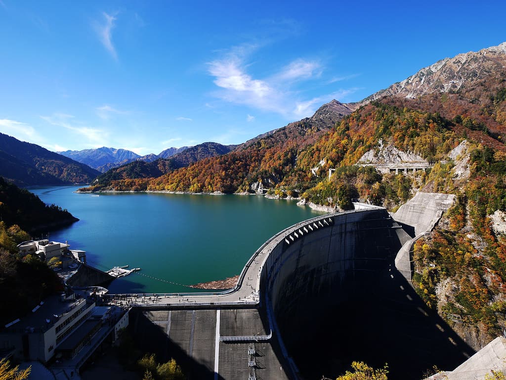 Tateyama-Kurobe-Alpine-Route-Japan