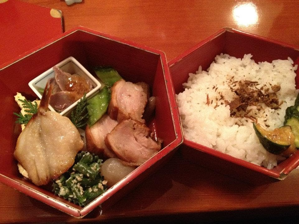 Bento boxes at Totoya Uoshin, Tokyo