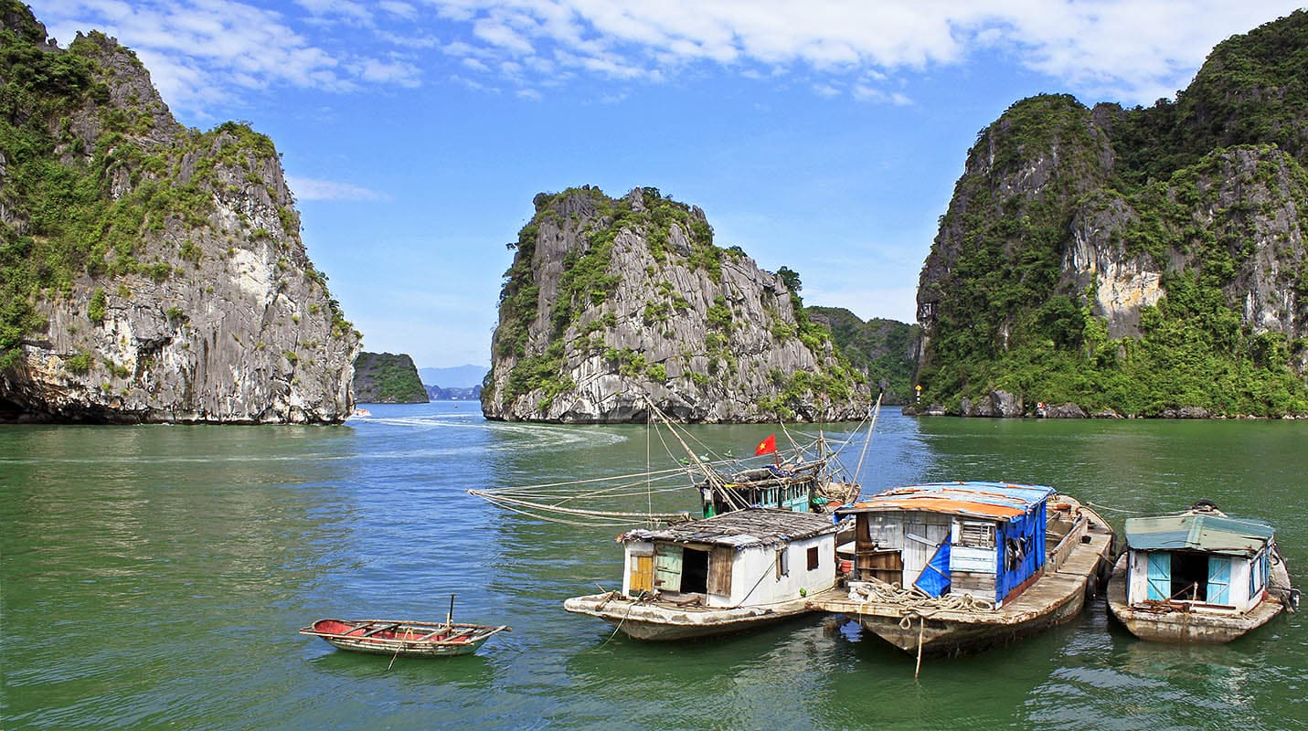 fishing-fleet-halong-bay