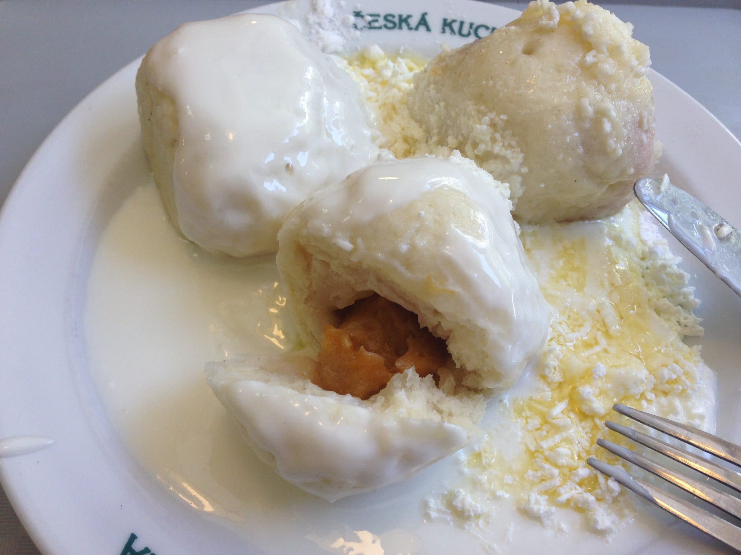 fruit-dumplings-prague
