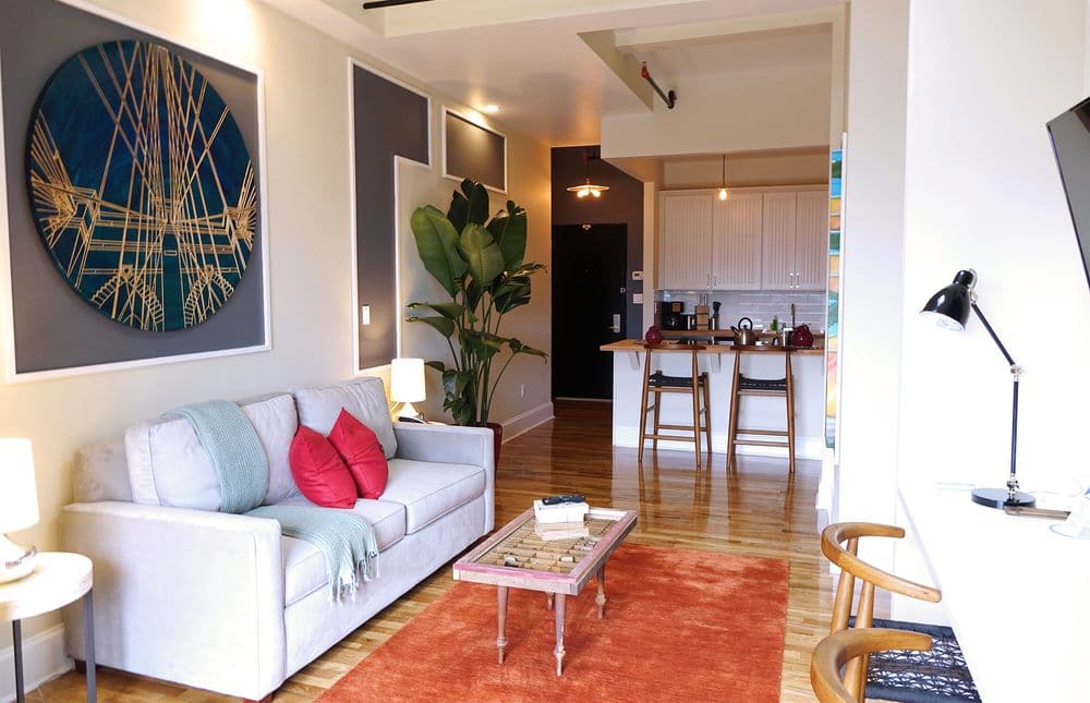 henry-norman-hotel-living-area