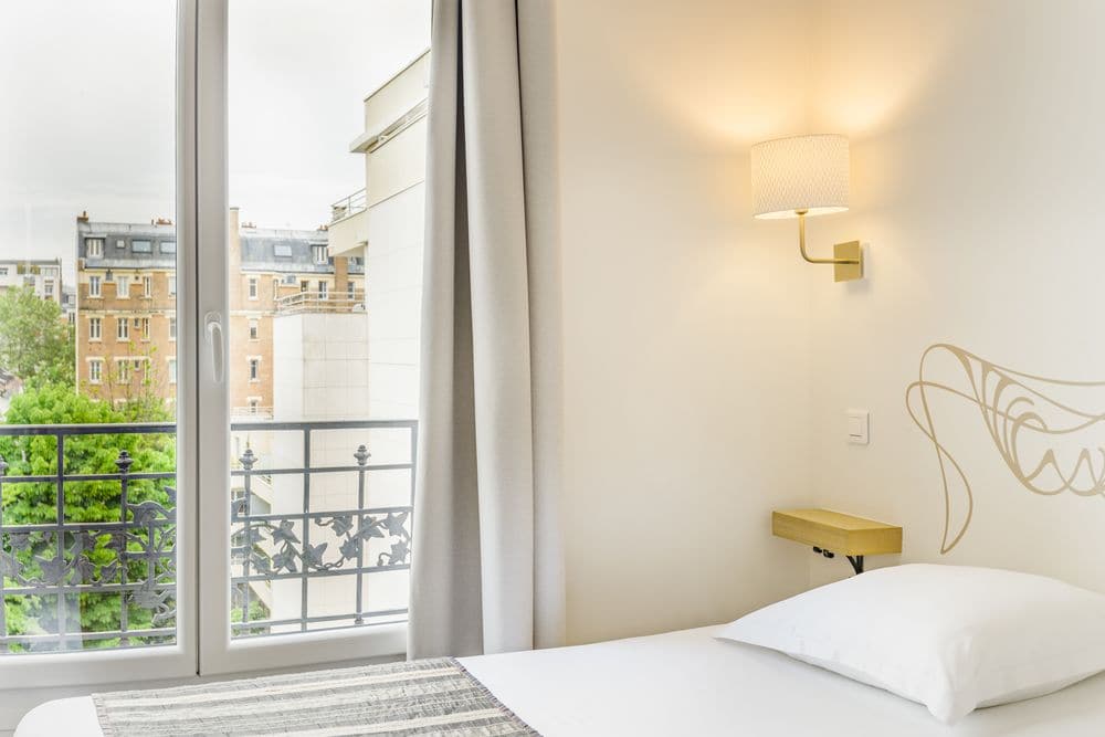 hotel-korner-eiffel-room