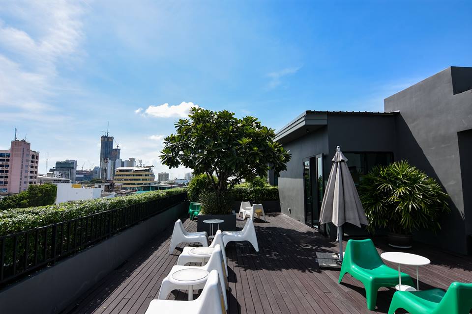 Rooftop terrace at iSanook Bangkok