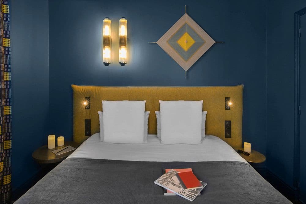ibis-styles-paris-bedroom
