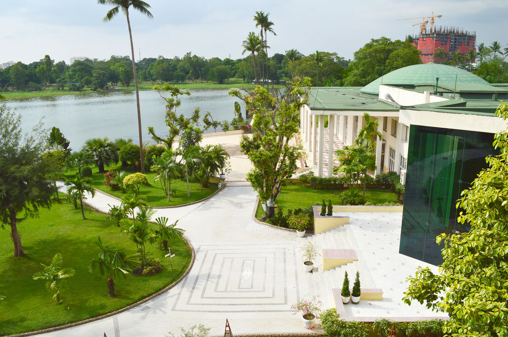 inya-lake-hotel-yangon