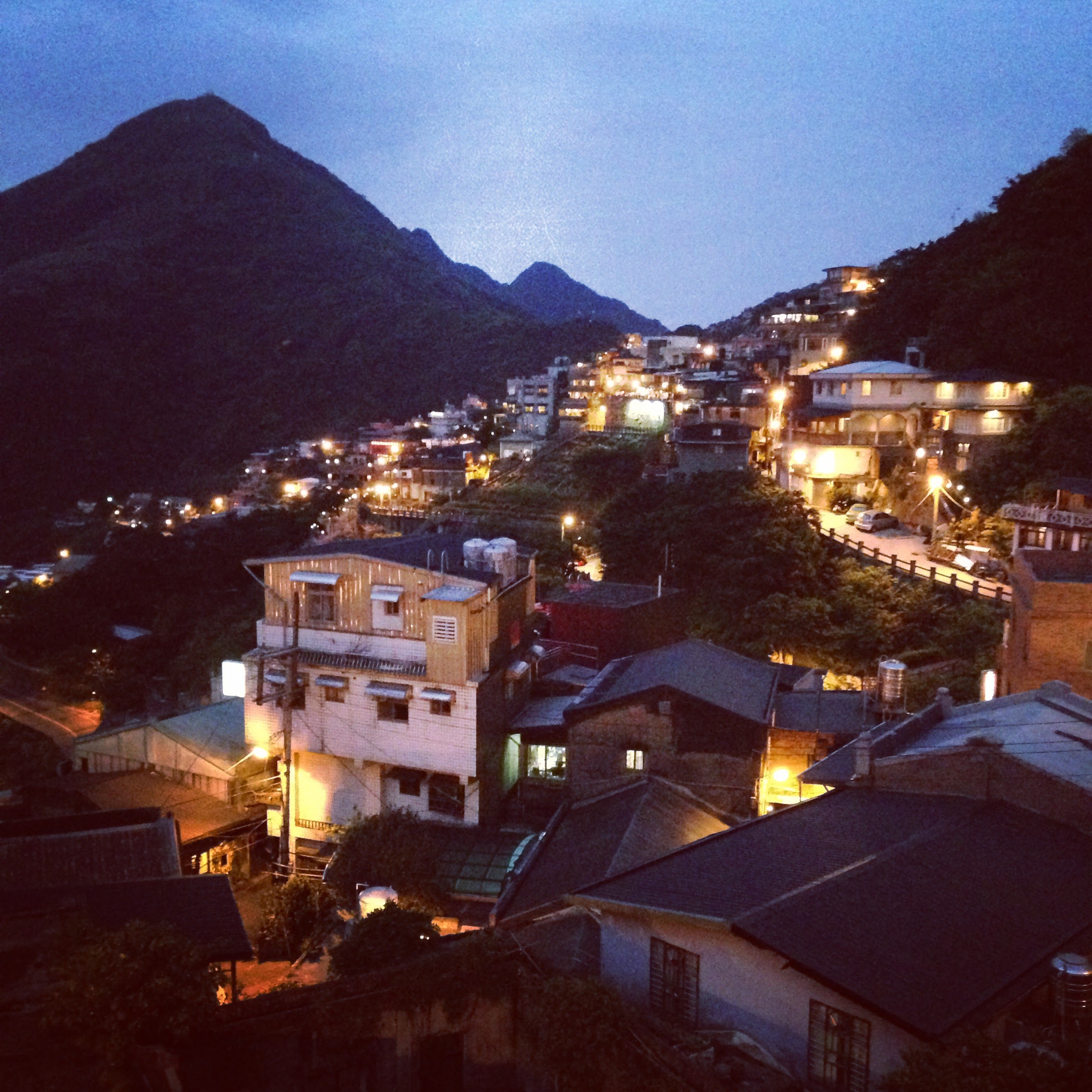 jiufen-nightscene