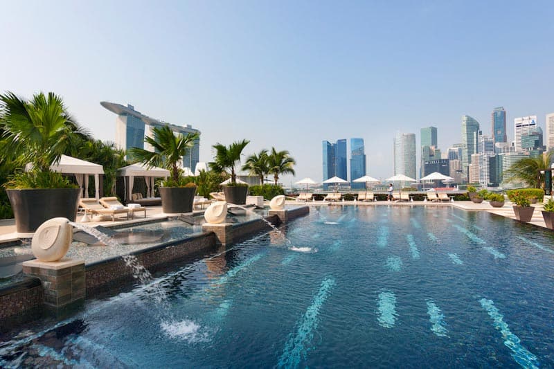 mandarin-oriental-hotel-pool