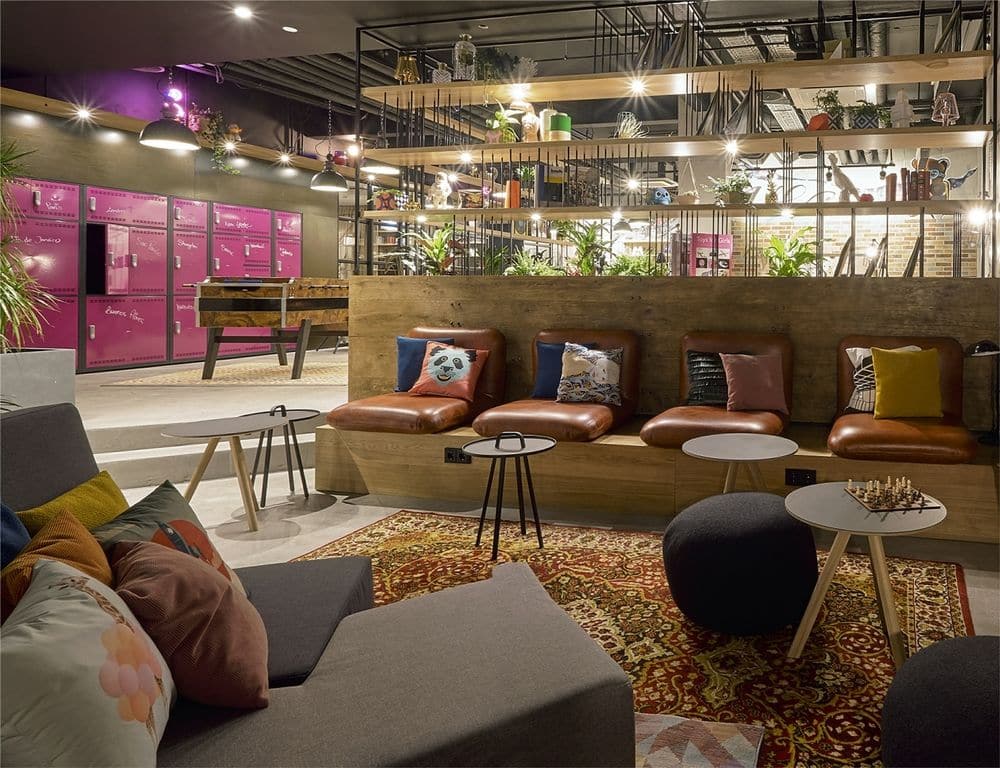 moxy-berlin-lobby