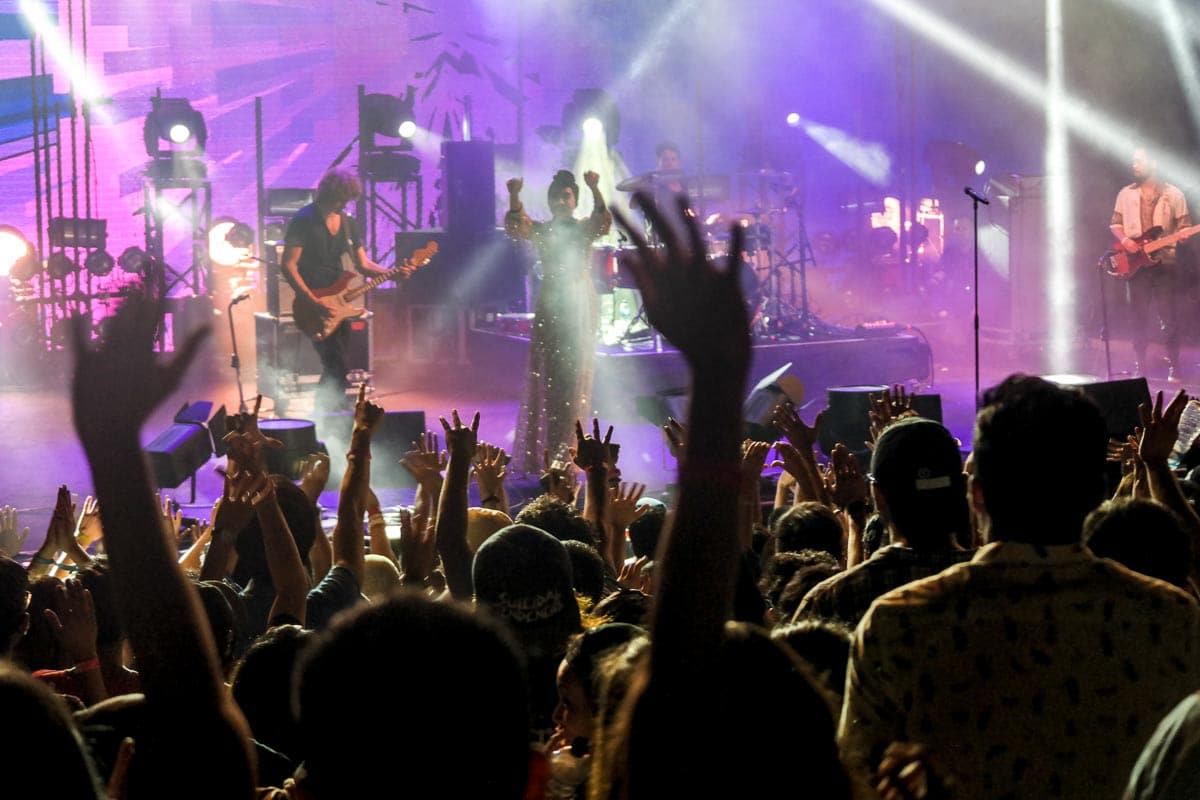 Sigur Ros and Yuna Delight at Neon Lights Singapore 2016 Travel Blog