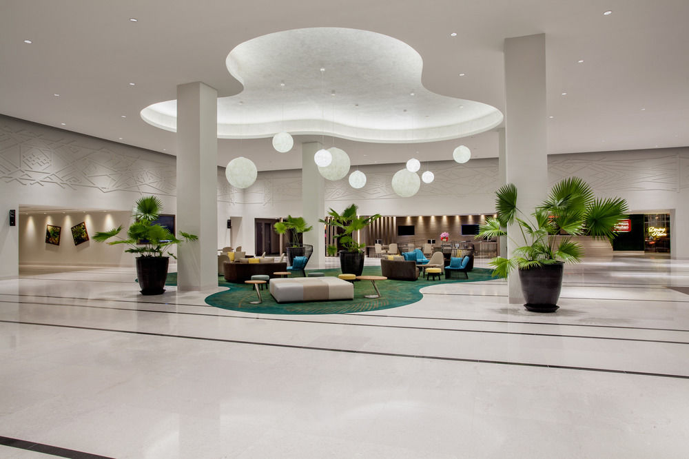 pullman-miri-lobby