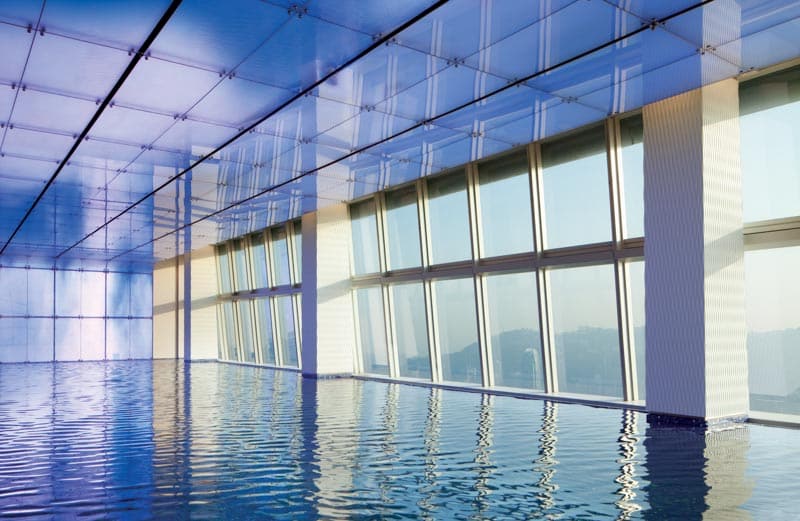 ritz-carlton-hong-kong-pool