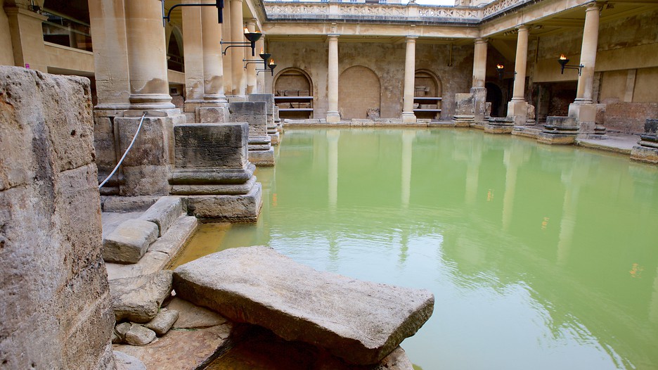 Roman Baths, Bath UK - Places to visit in UK 
