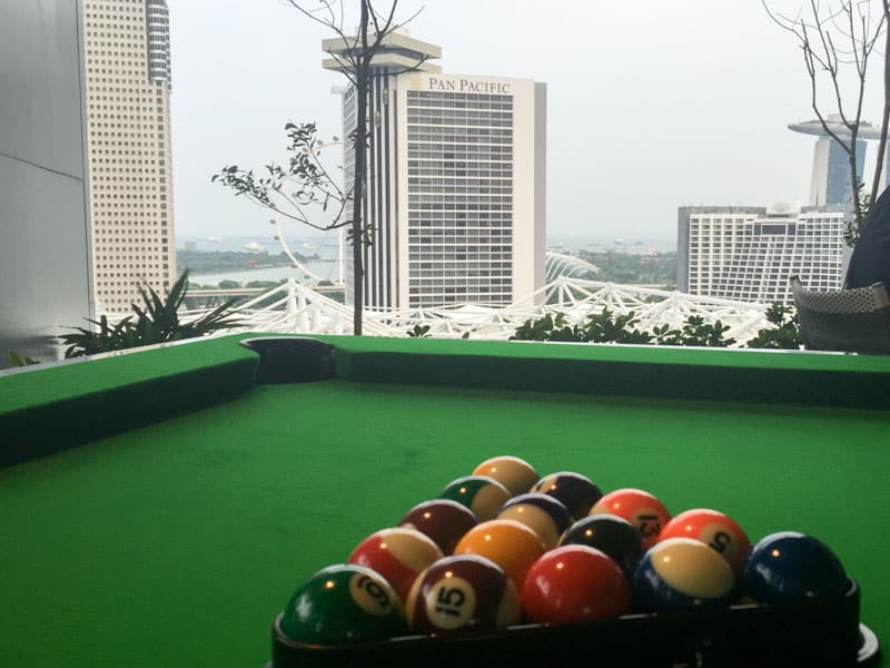 rooftop-pool-table-south-beach