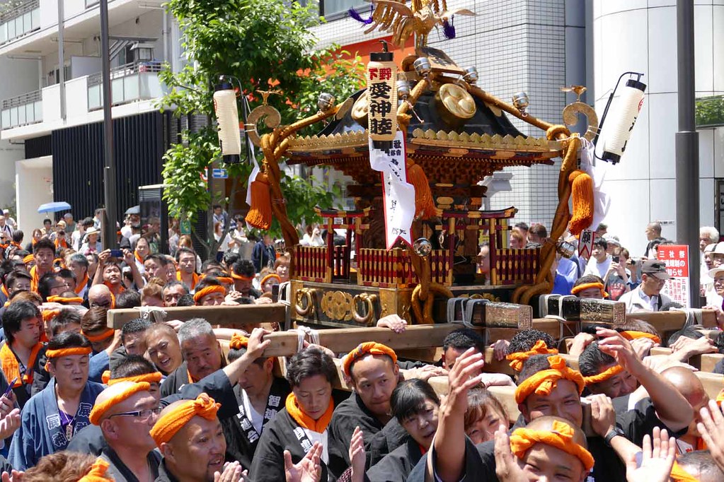 sanja-matsuri-festival-japan