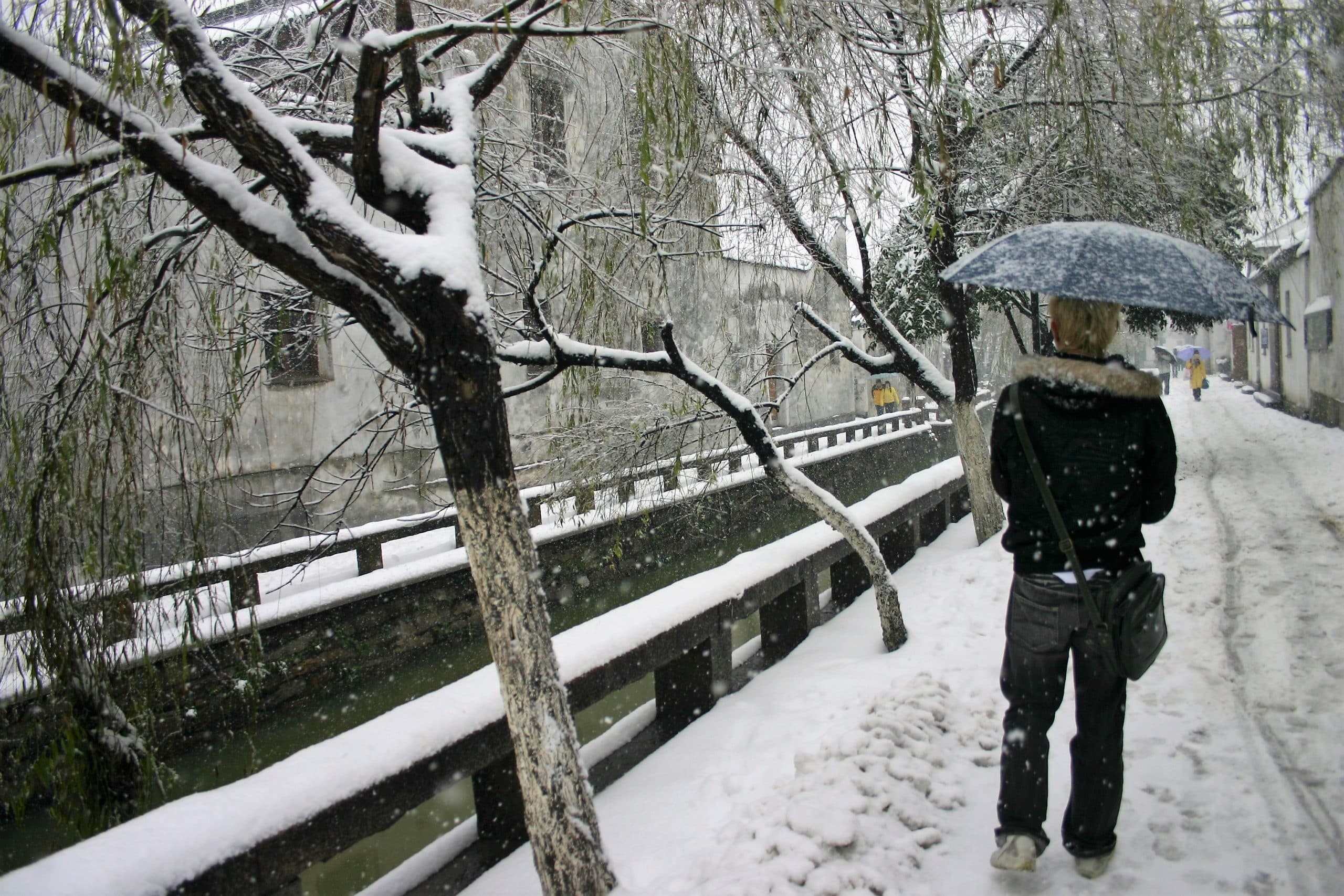 suzhou-canal-walk