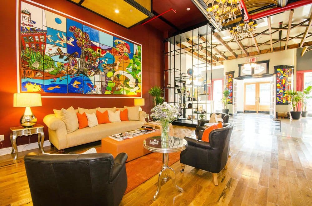 the-box-house-hotel-lounge