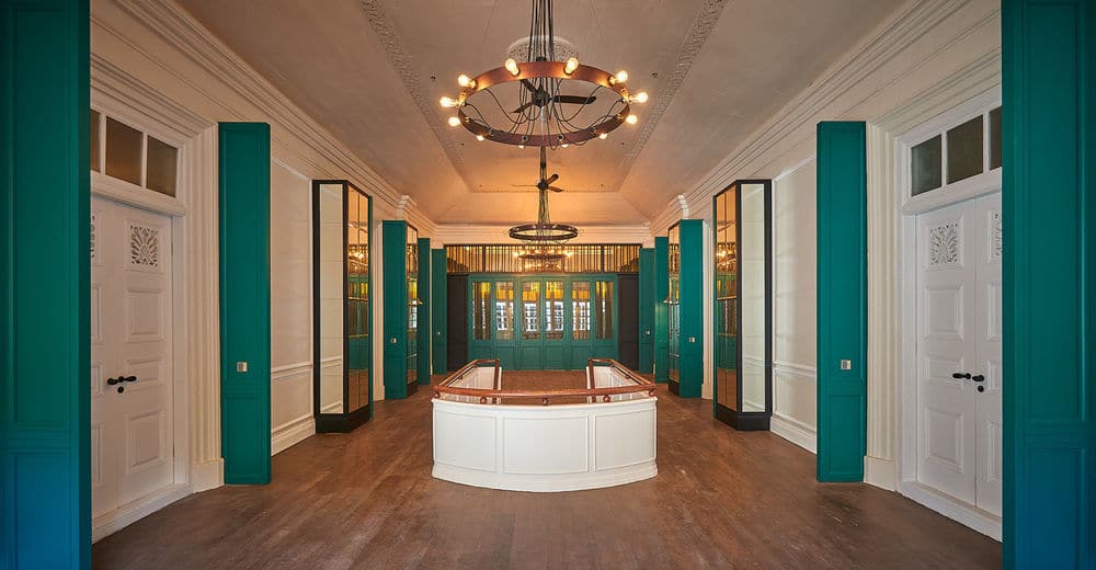 the-edison-penang-hallway