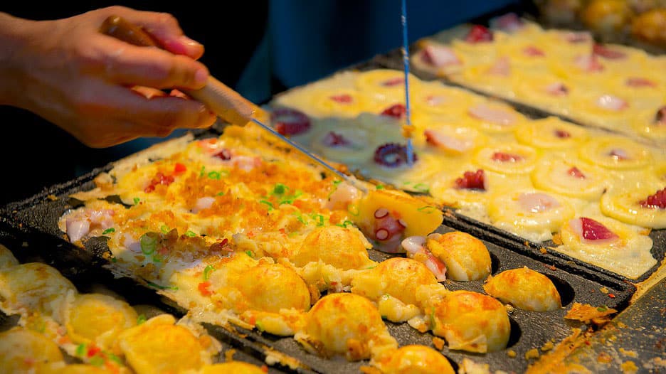 where-to-stay-in-osaka-okonomiyaki