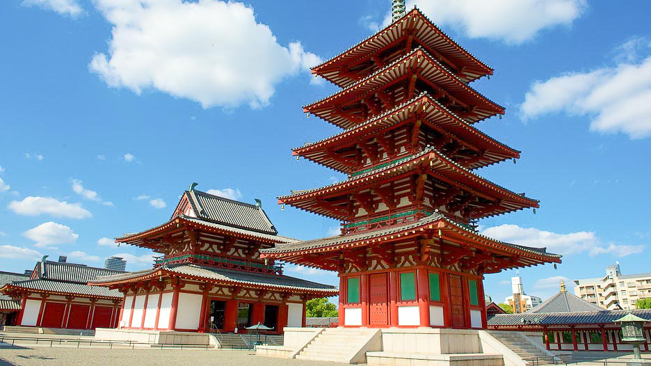 where-to-stay-in-osaka-shitennoji-temple
