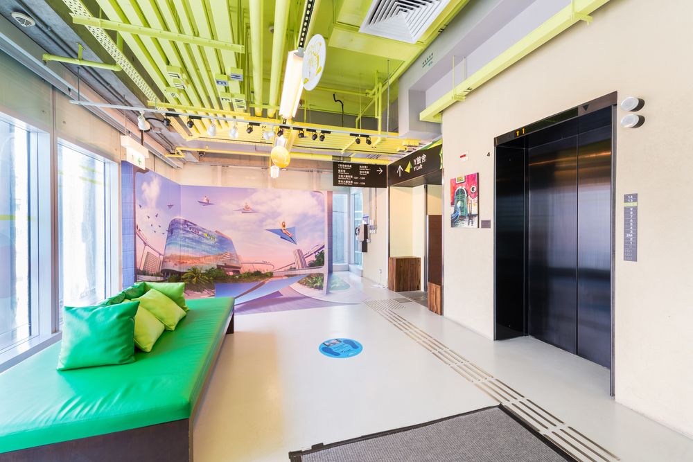 y-loft-entrance