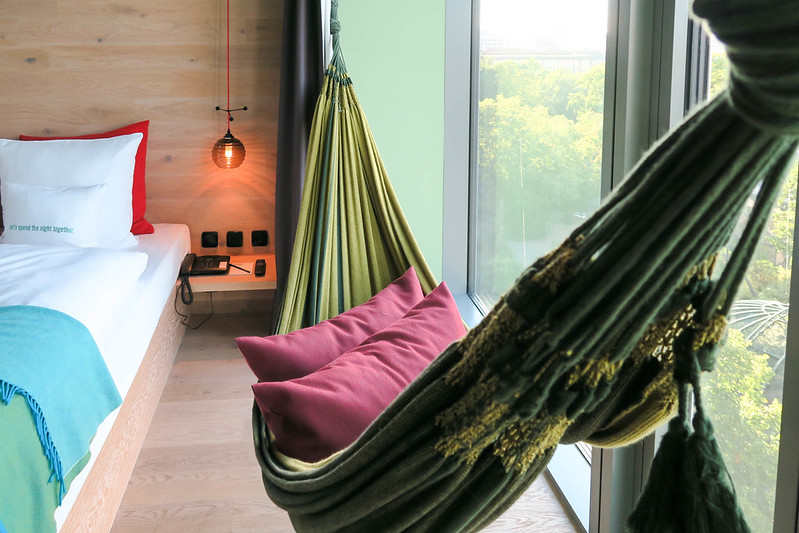 jungle room m