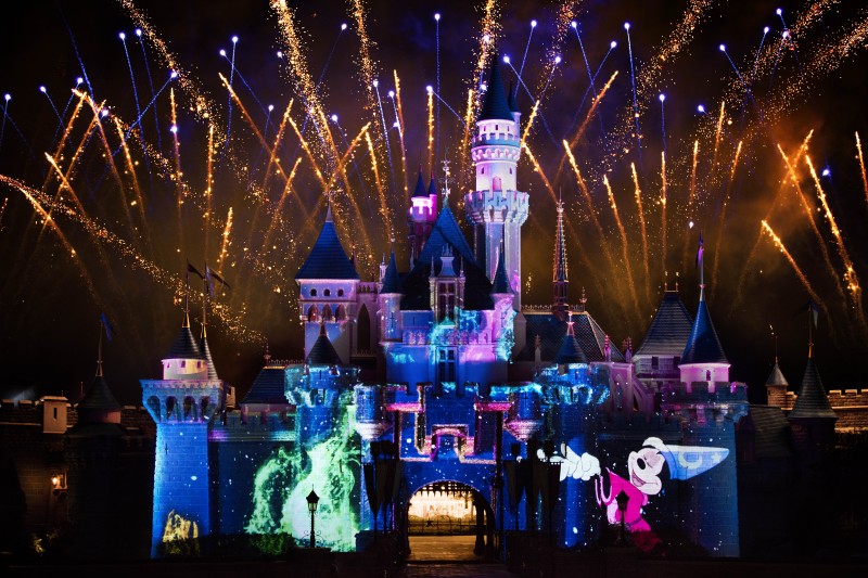 7. HKDL 10th Anniversary - Castle Projection 2