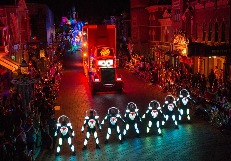 8. Disney Paint the Night Parade Float_3_Cars Unit