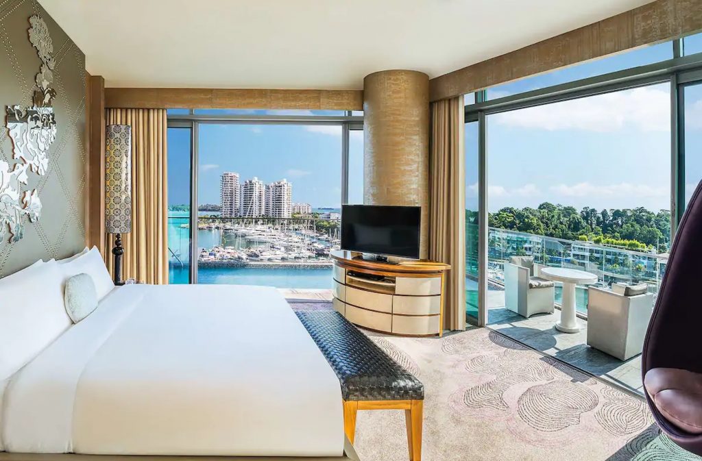 Fantastic Suite King at W Sentosa Cove with harbour views
