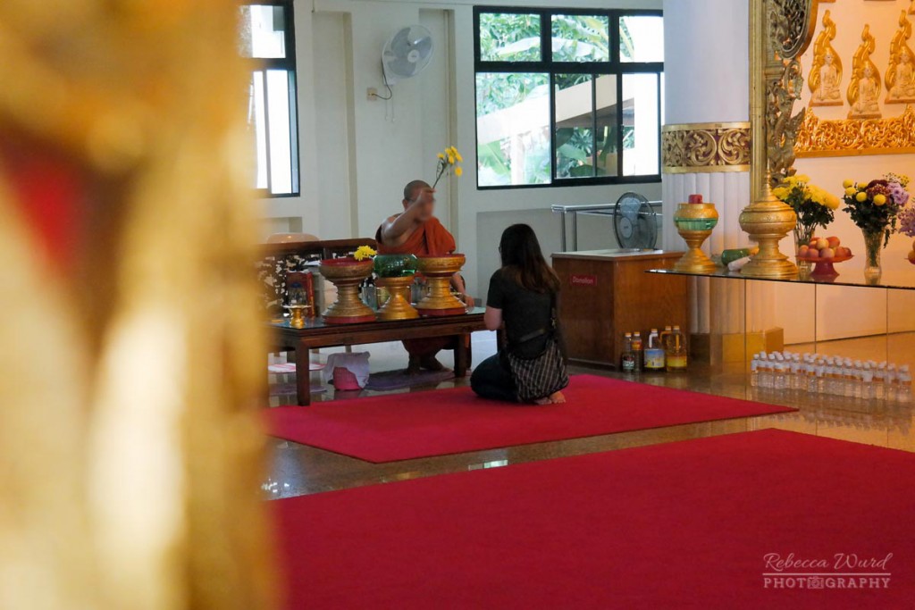 burmese-temple-blessing