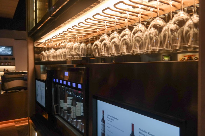 ebb-and-flow-wine-tasting