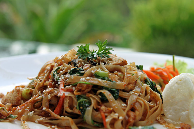 Pad Thai with Rice Crackers