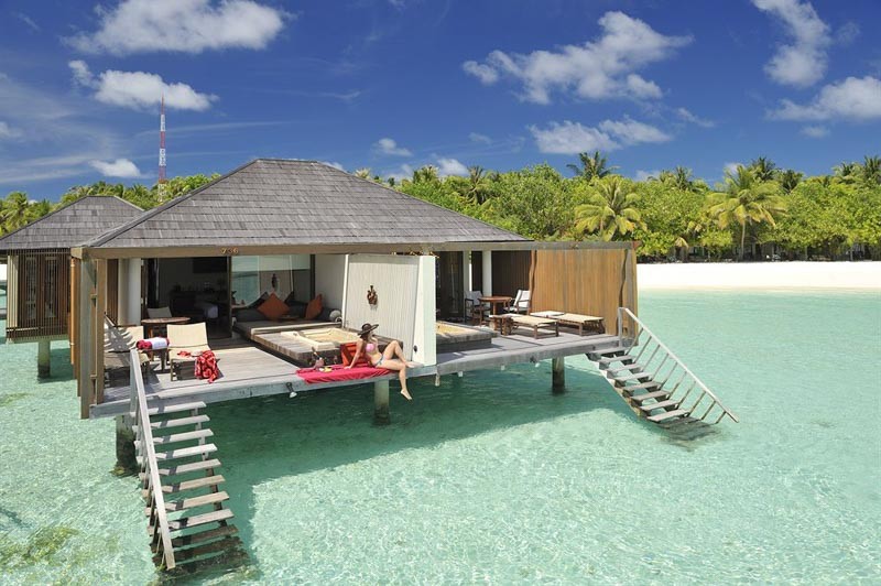 paradise-island-maldives-resort