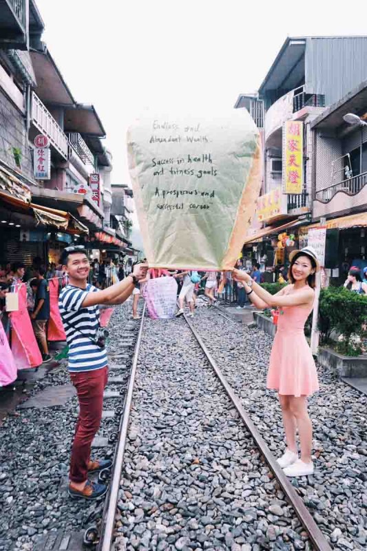 sky-lanterns-taipei-blog