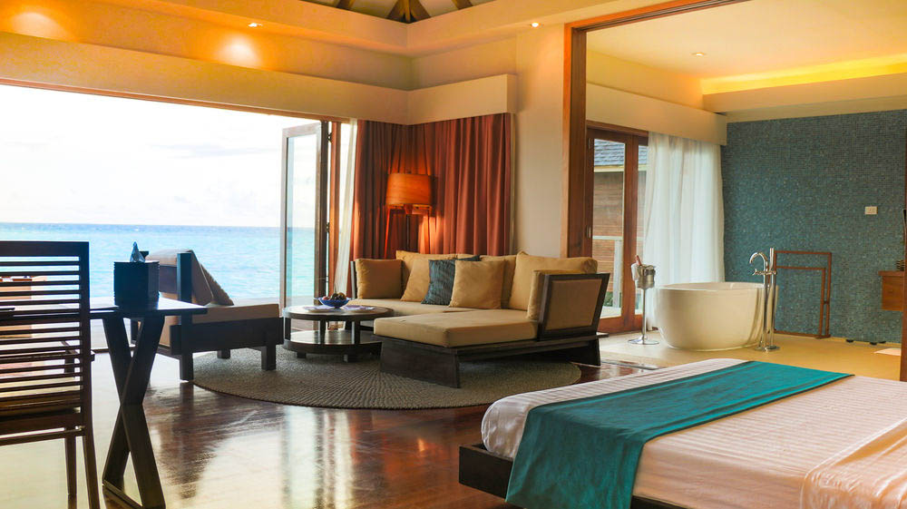vakarufalhi-maldives-island-room