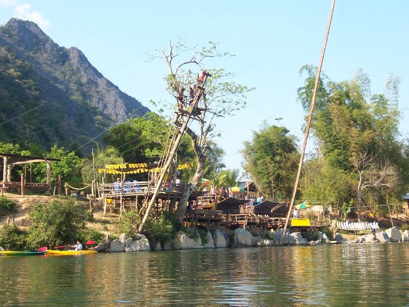 vang-vieng-tubing